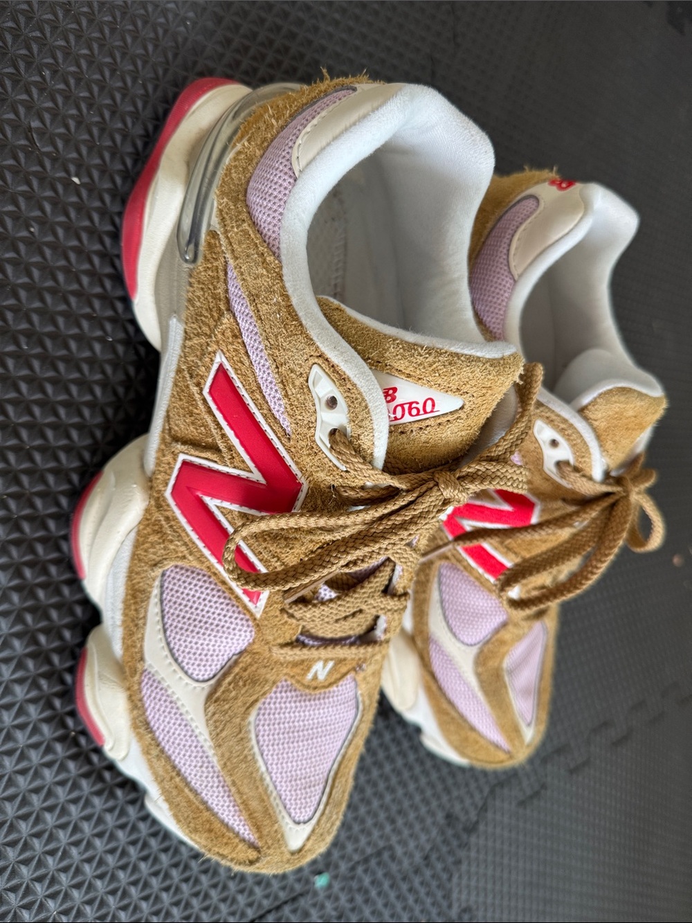 New Balance 9060 Women’s
